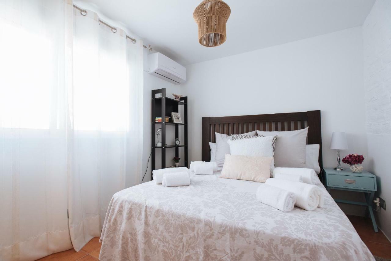 Cozy Attic With Terrace- 1Bd 1Bth- San Vicente Apartment Sevilla Bagian luar foto
